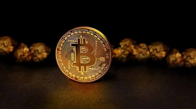 比特币暴跌，因为对降息的预期减弱，113，000美元处于危险之中